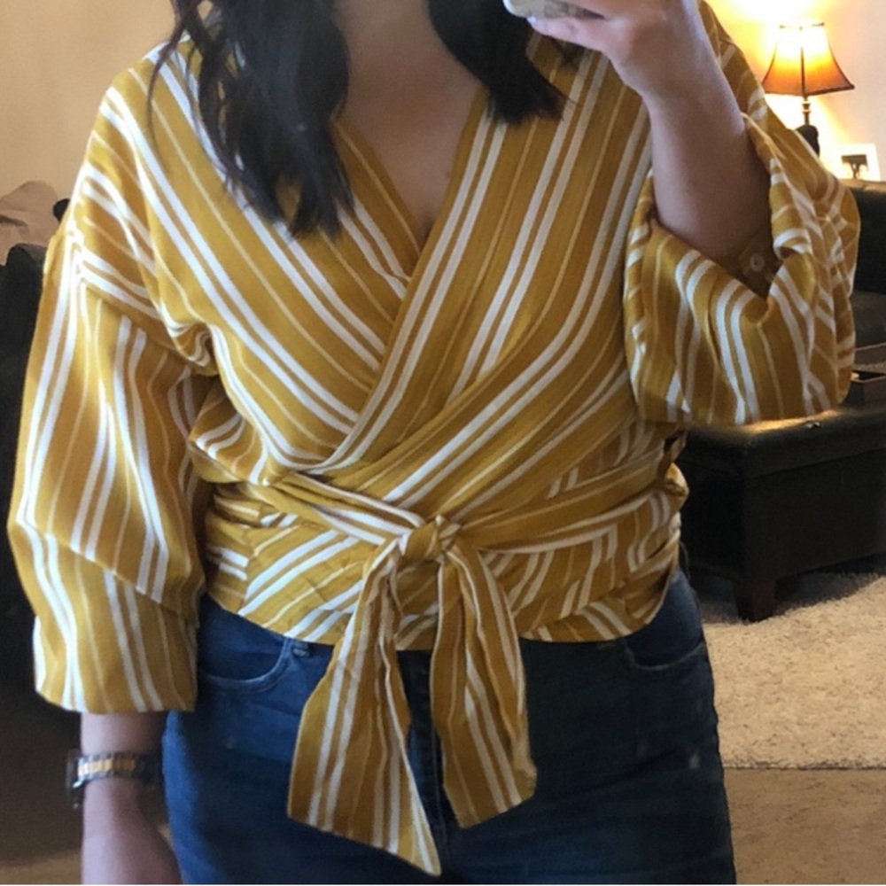 Quarter Sleeve Wrap Top